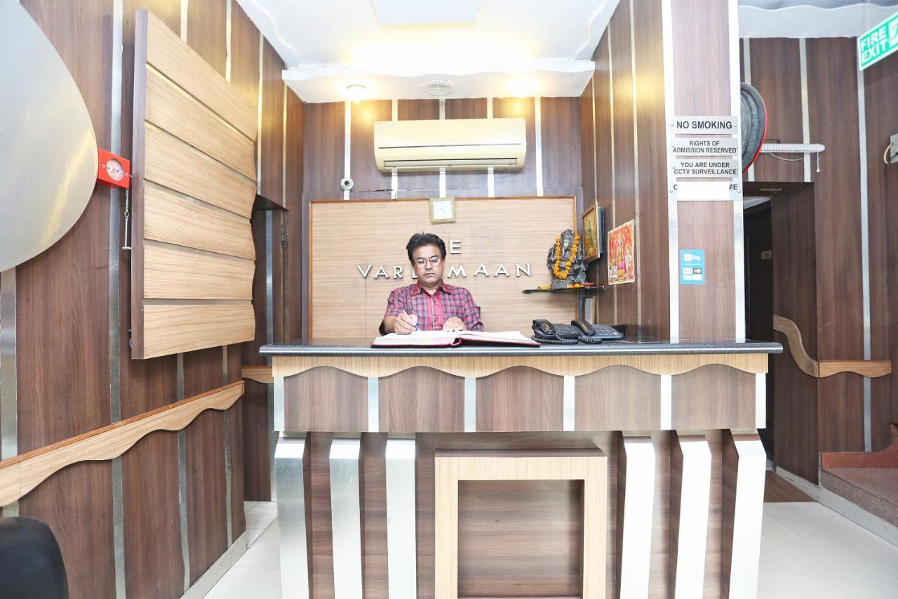 OYO 8188 Vardhmaan Inn Delhi  Buitenkant foto